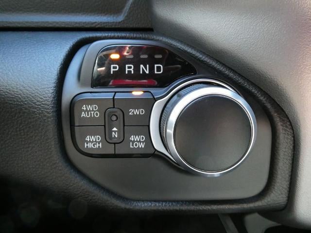 2020 RAM 1500 Big Horn 4x4 Crew Cab 5'7" Box