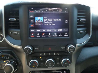 2020 RAM 1500 Big Horn 4x4 Crew Cab 5'7" Box