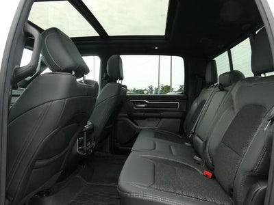 2022 RAM 1500 Big Horn Crew Cab 4x4 5'7' Box