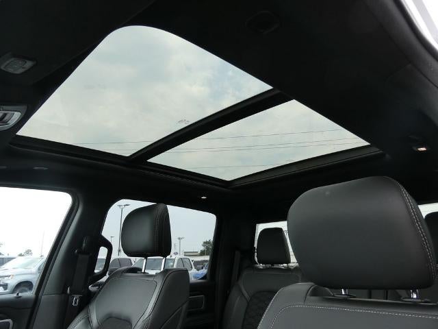 2022 RAM 1500 Big Horn Crew Cab 4x4 5'7' Box