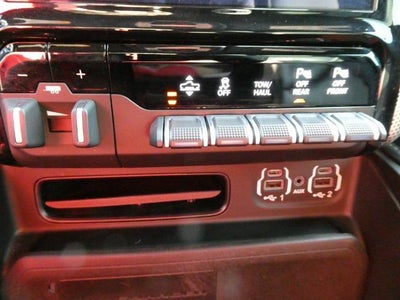 2021 RAM 1500 Limited Crew Cab 4x4 5'7' Box