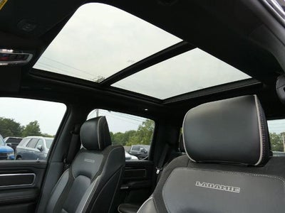 2021 RAM 1500 Laramie Crew Cab 4x4 5'7' Box