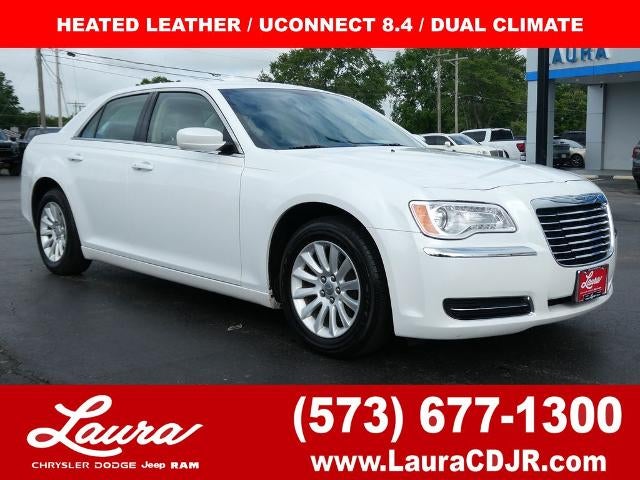 2014 Chrysler 300 4dr Sdn RWD