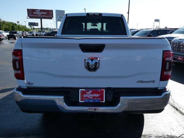 2020 RAM 3500 Tradesman Crew Cab 4x4 6'4' Box