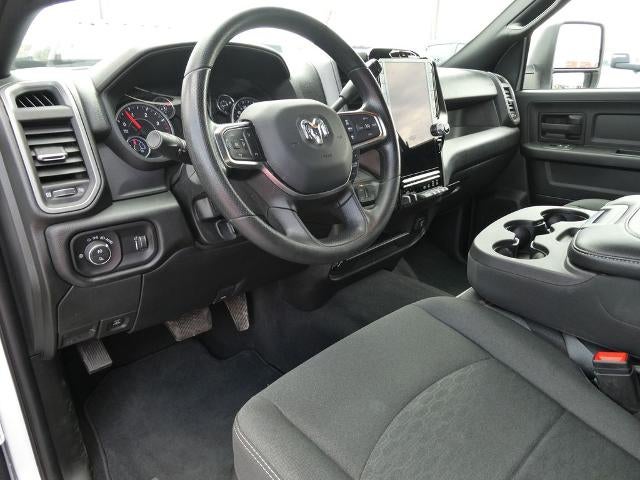 2025 RAM 3500 Tradesman Crew Cab 4x4 8' Box