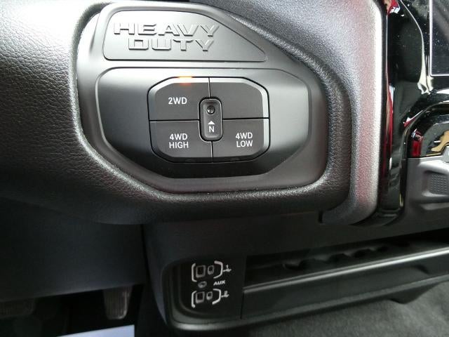 2025 RAM 3500 Tradesman Crew Cab 4x4 8' Box