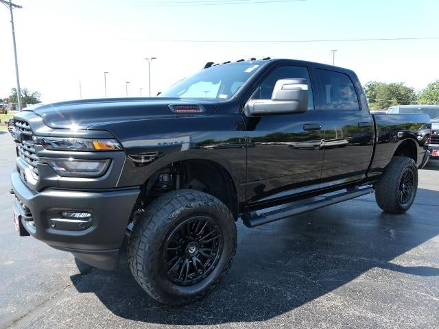 2026 RAM 2500 Tradesman Crew Cab 4x4 6'4' Box
