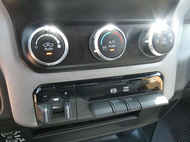 2021 RAM 2500 Tradesman 4x4 Crew Cab 6'4" Box