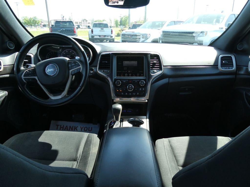 2017 Jeep Grand Cherokee Laredo 4x4