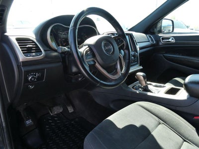 2017 Jeep Grand Cherokee Laredo 4x4