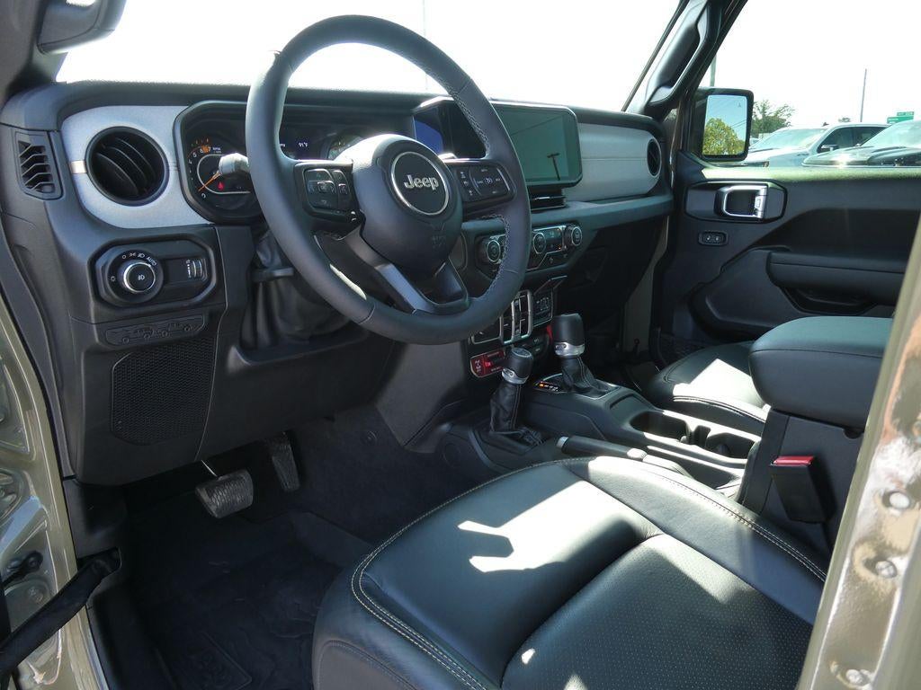 2025 Jeep Wrangler 4-Door Willys 4x4