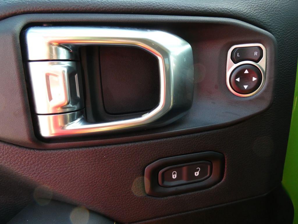 2025 Jeep Gladiator High Tide