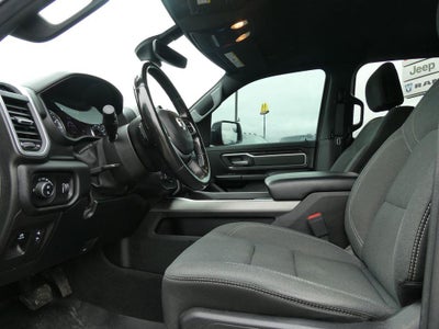 2021 RAM 1500 Big Horn Crew Cab 4x4 5'7" Box