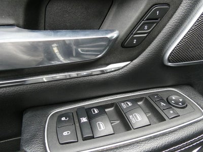 2022 RAM 1500 Laramie Crew Cab 4x4 5'7" Box