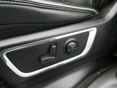 2022 RAM 1500 Laramie Crew Cab 4x4 5'7" Box