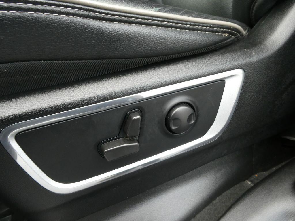 2022 RAM 1500 Laramie Crew Cab 4x4 5'7" Box