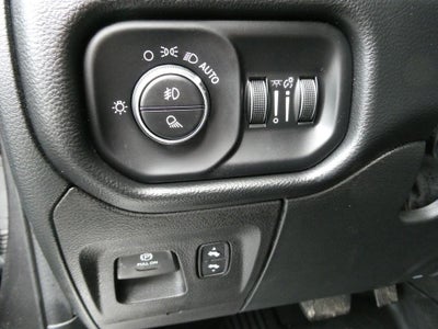 2022 RAM 1500 Laramie Crew Cab 4x4 5'7" Box