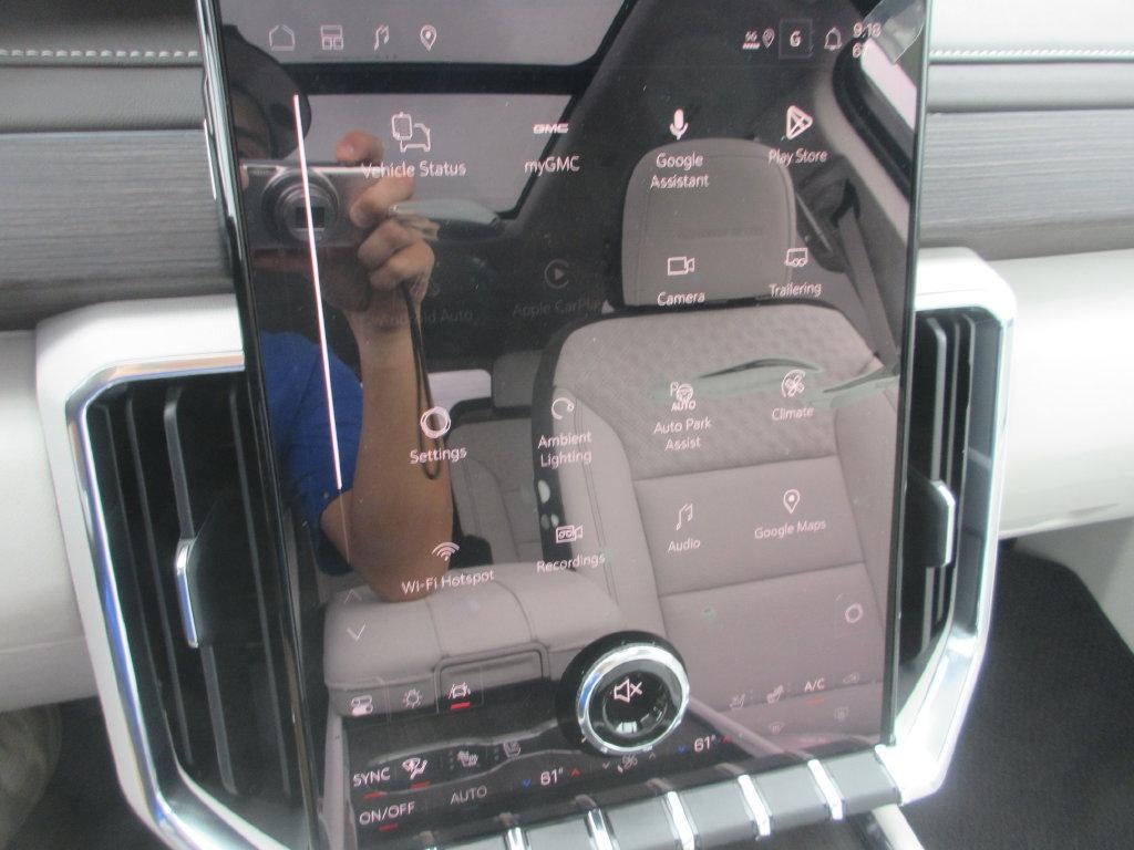 2027 GMC Acadia Denali
