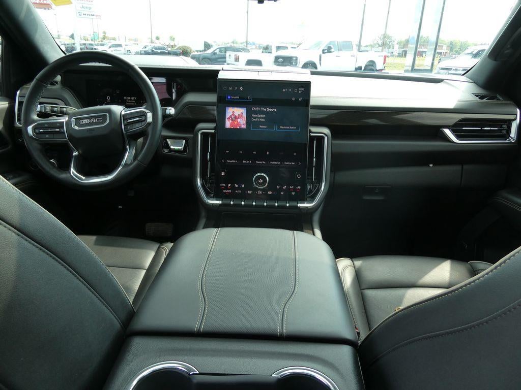 2025 GMC Yukon Elevation
