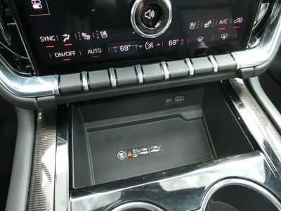 2025 GMC Yukon Elevation