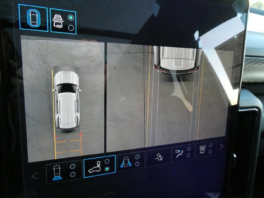 2027 GMC Yukon AT4 - Photo 30