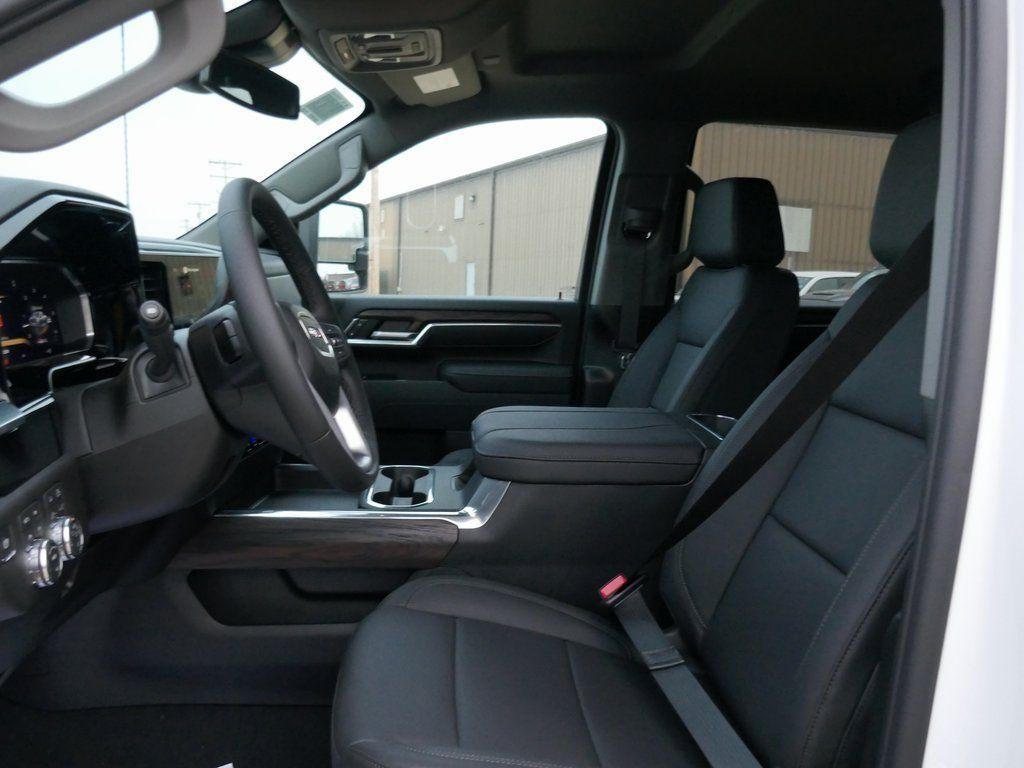 2026 GMC Sierra 3500 HD SLT DRW