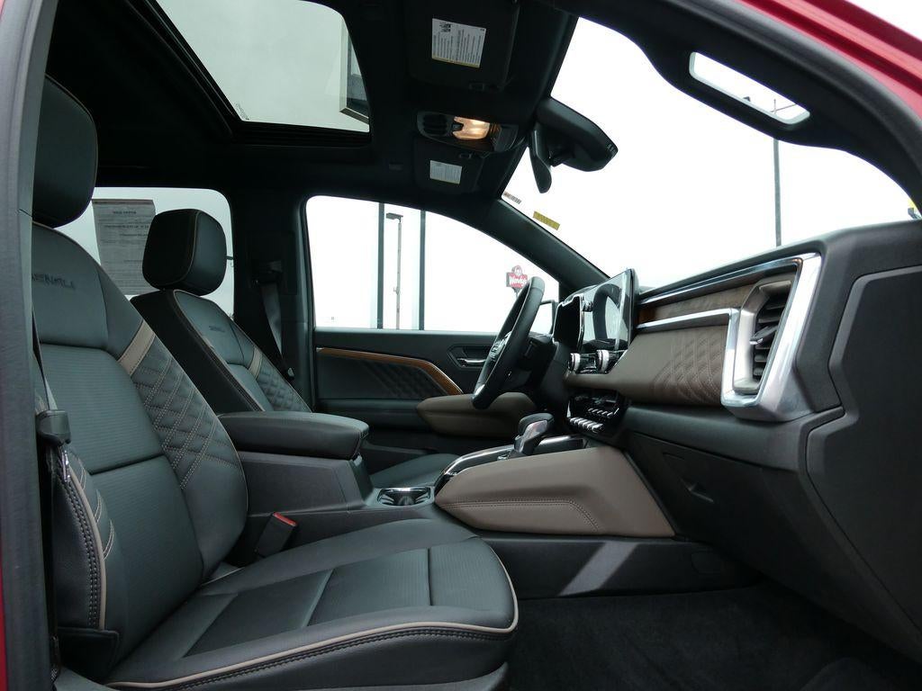 2025 GMC Canyon Denali