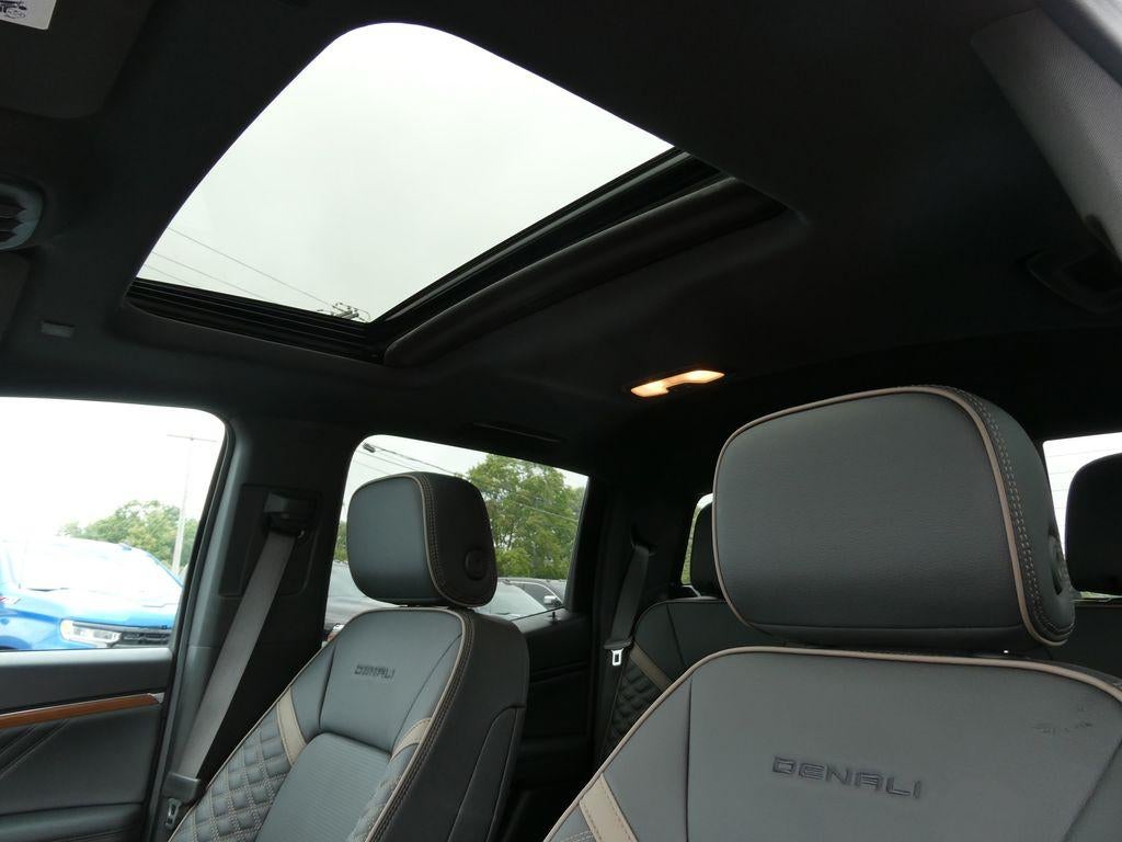 2025 GMC Canyon Denali