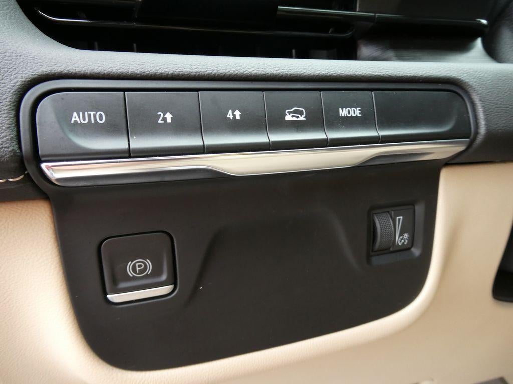 2022 Cadillac Escalade ESV Premium Luxury