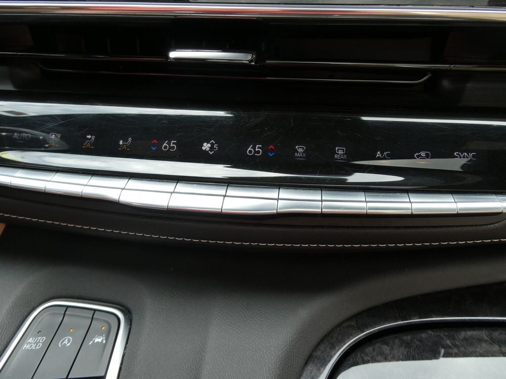 2022 Cadillac Escalade ESV Premium Luxury