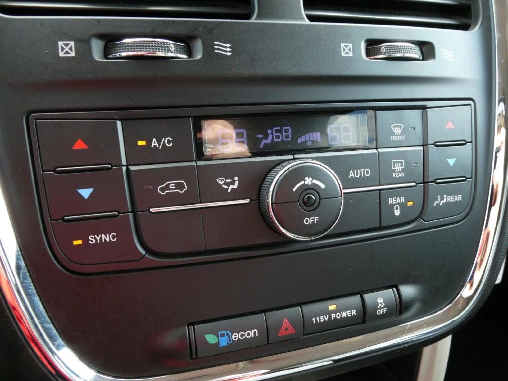 2014 Chrysler Town & Country Touring