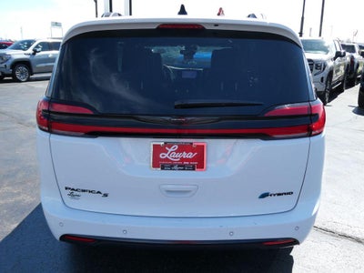 2024 Chrysler Pacifica Hybrid Premium S Appearance Pkg