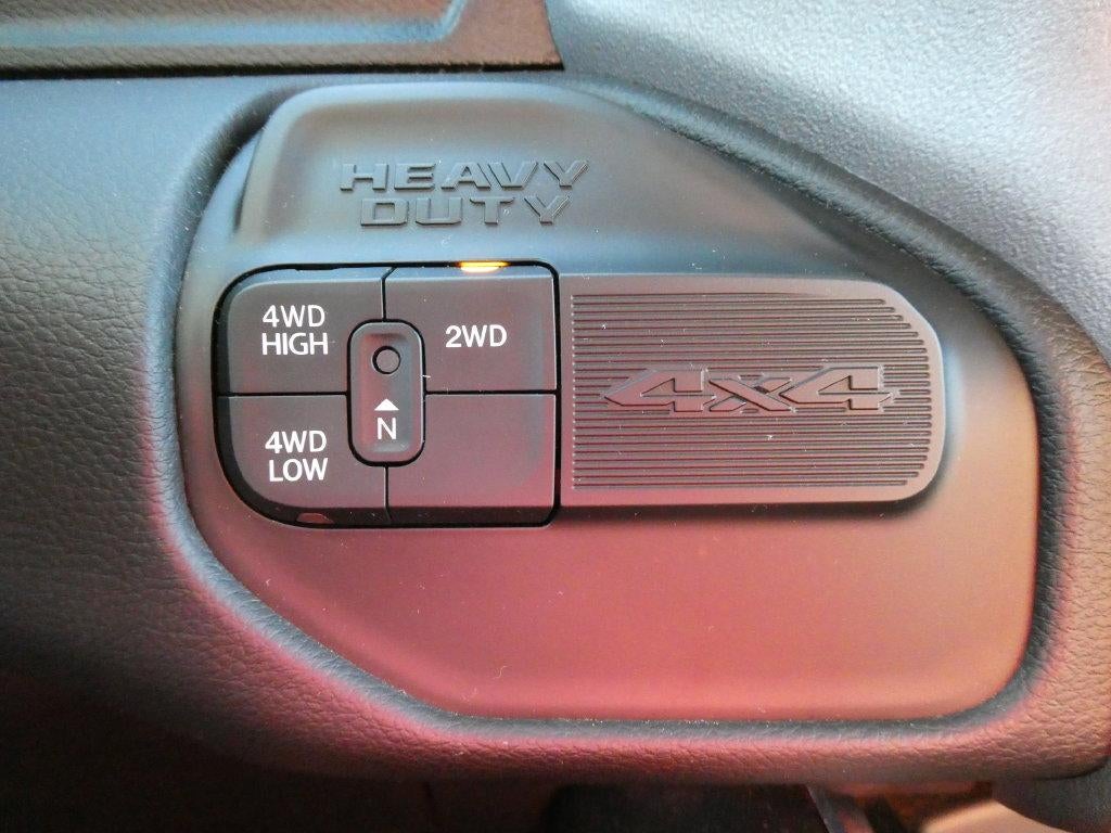 2024 RAM 2500 Laramie Crew Cab 4x4 6'4" Box