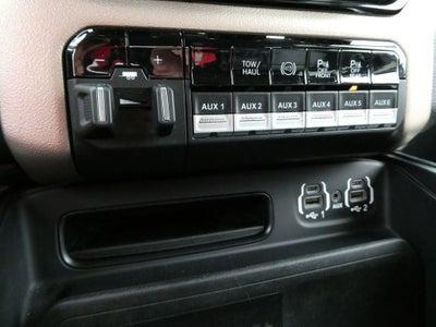 2020 RAM 2500 Laramie Crew Cab 4x4 6'4" Box