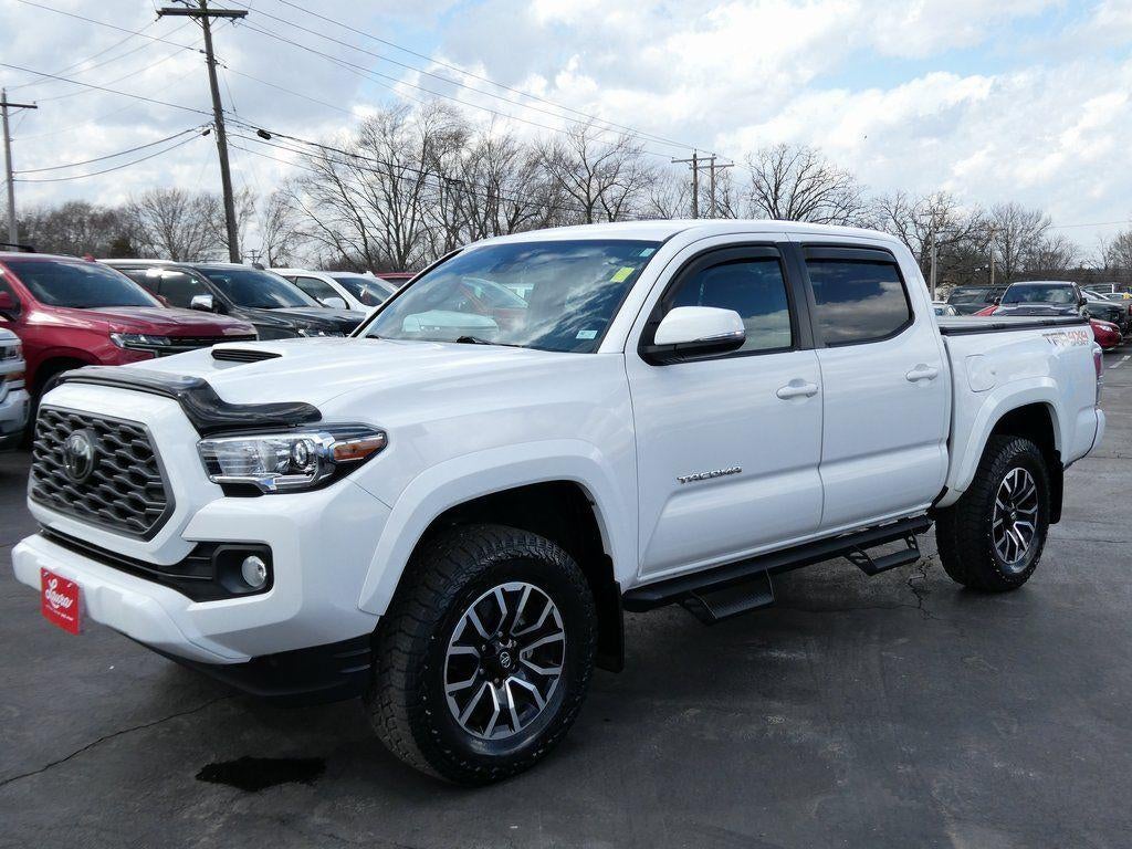 2022 Toyota Tacoma 4WD SR