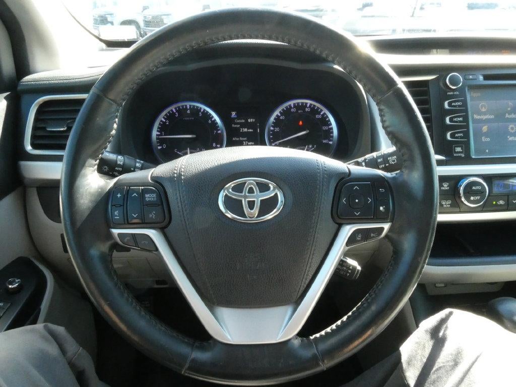 2017 Toyota Highlander Limited Platinum