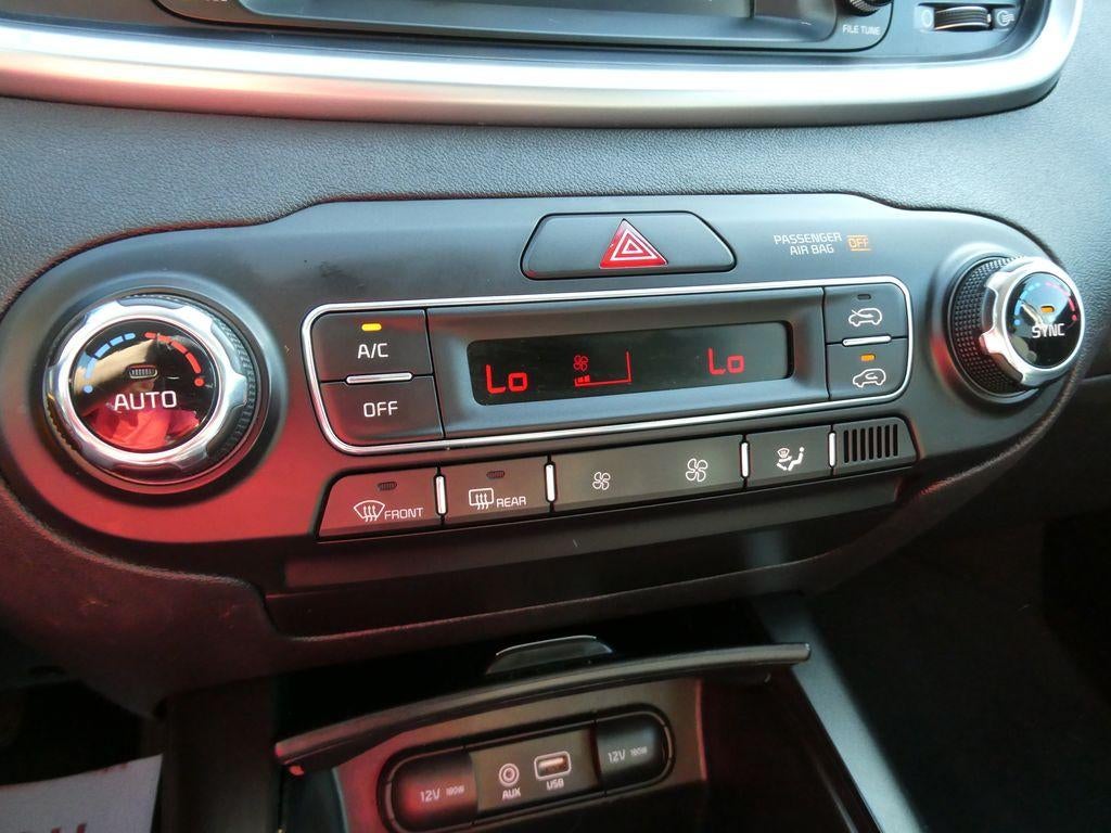 2019 Kia Sorento 3.3L LX